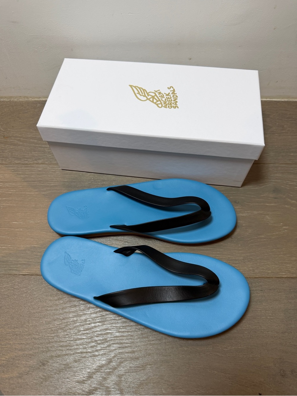 Ancient Greek Saionara Blue and Black Flip Flop Sandals NIB